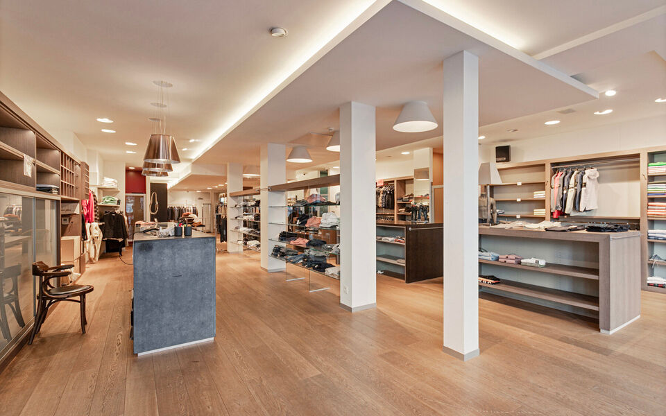 Commerci&euml;le building te huur in Tienen