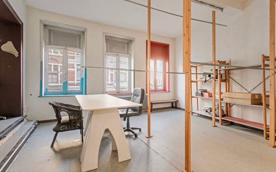 Commerci&euml;le building te huur in Tienen