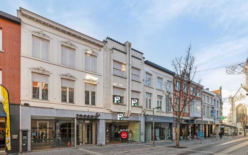 Commerci&euml;le building te koop in Tienen