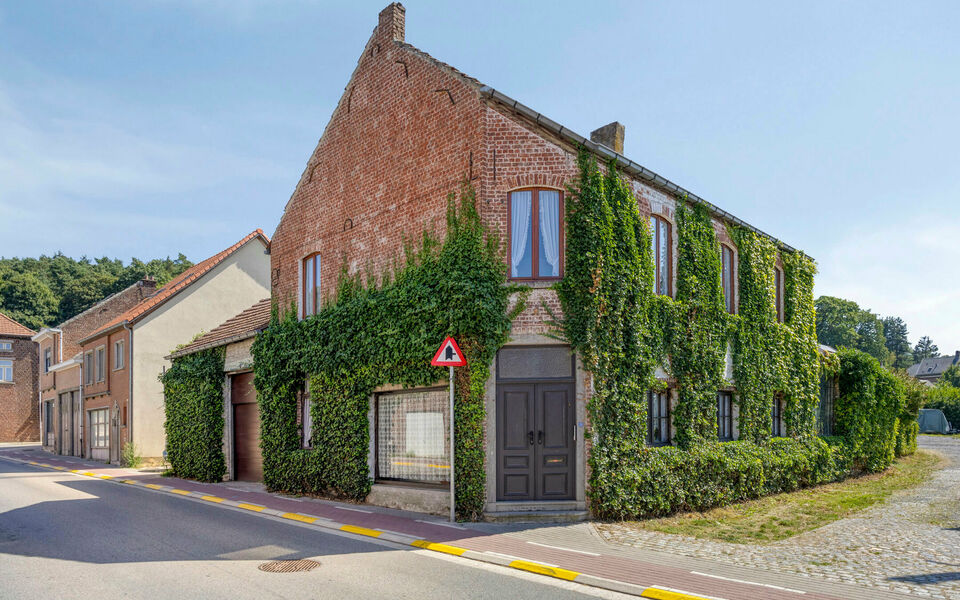 Gebouw voor gemengd gebruik te koop in Sint-Joris-Weert