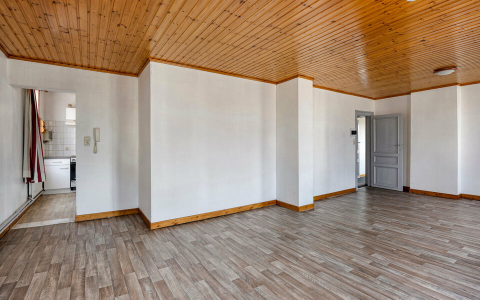 Gebouw voor gemengd gebruik te koop in Sint-Joris-Weert