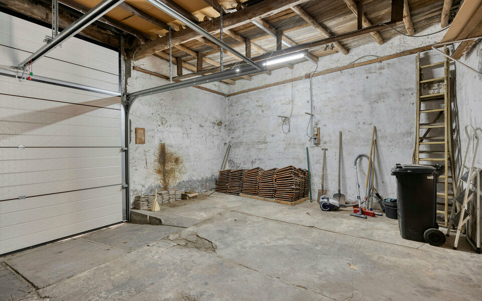 Gebouw voor gemengd gebruik te koop in Sint-Joris-Weert