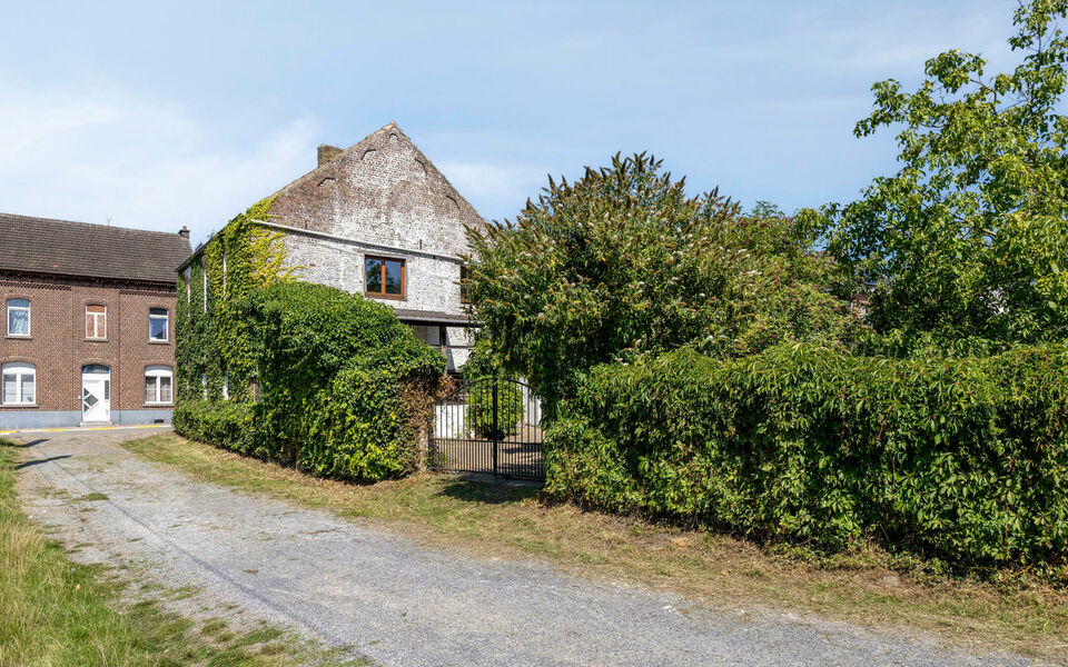 Gebouw voor gemengd gebruik te koop in Sint-Joris-Weert