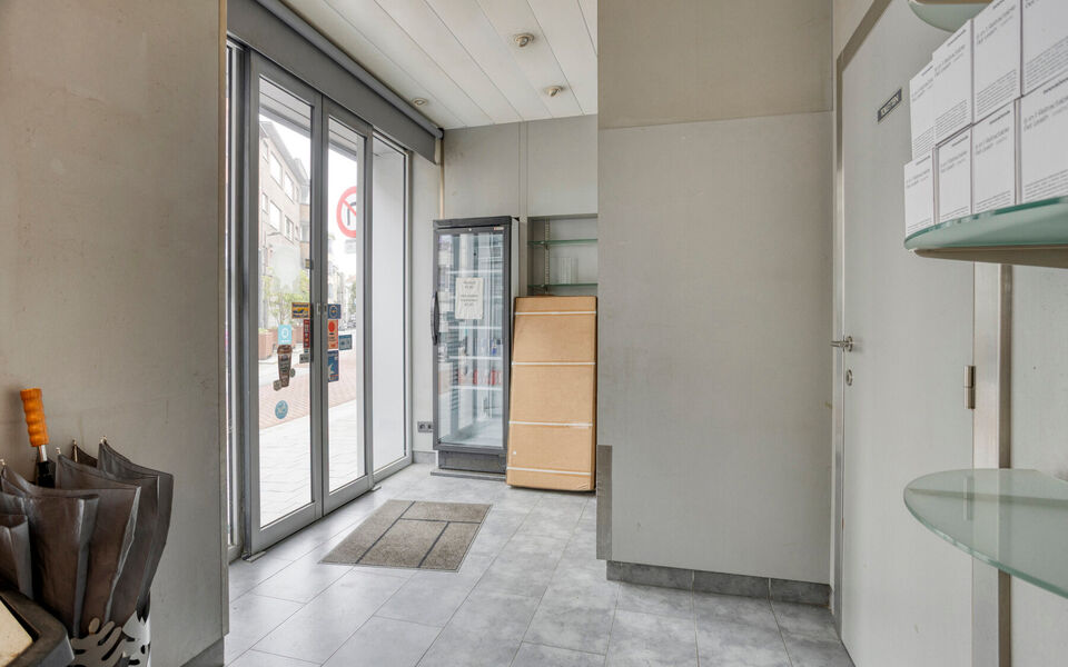 Gebouw voor gemengd gebruik te koop in Tienen