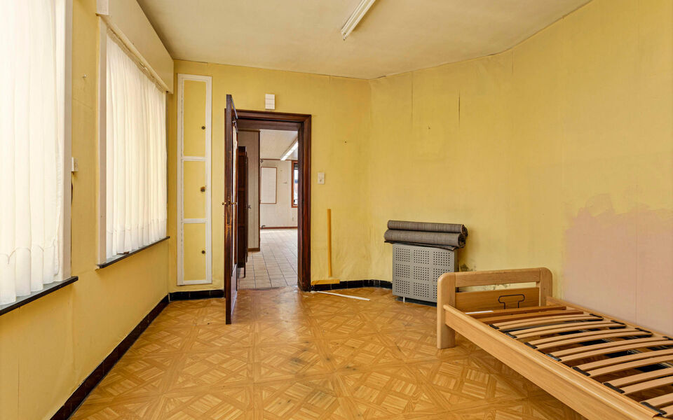 Gebouw voor gemengd gebruik te koop in Tienen