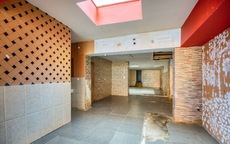 Gebouw voor gemengd gebruik te koop in Tienen