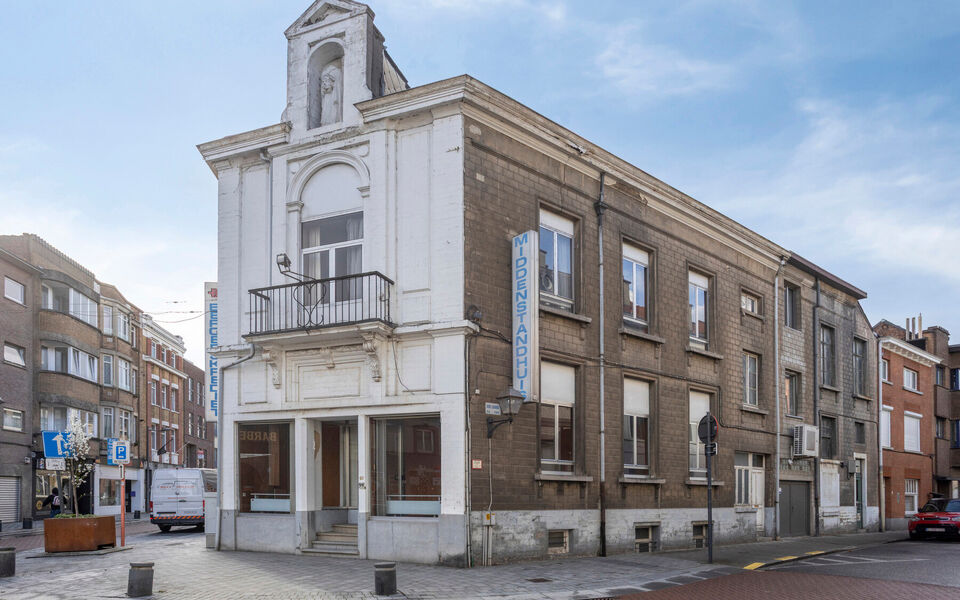 Gebouw voor gemengd gebruik te koop in Tienen