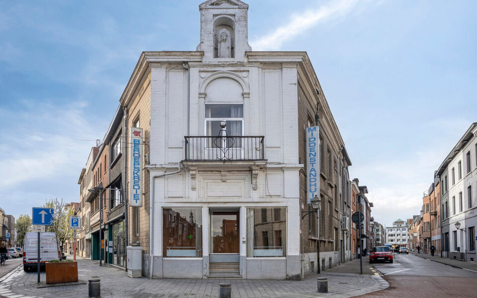 Gebouw voor gemengd gebruik te koop in Tienen