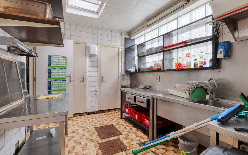 Gebouw voor gemengd gebruik te koop in Tienen