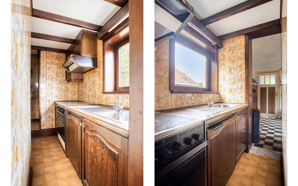 Bent u op zoek naar een woning met karakter, ruimte en potentieel? Dan is deze vrijstaande woning in Gelrode beslist een bezoek waard.

Deze eigendom bevindt zich op een perceel van maar liefst 3.360 m&sup2; en biedt een unieke kans voor wie een woning volled