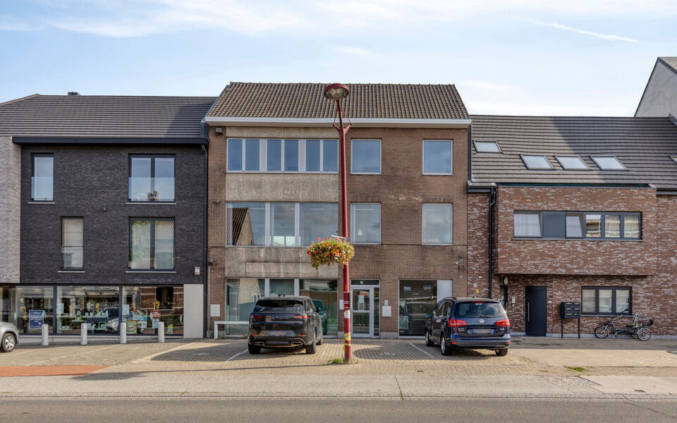 Kantoorgebouw te koop in Steenokkerzeel