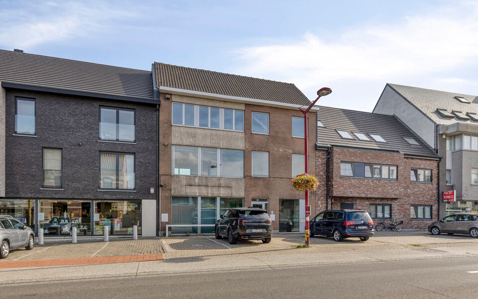Kantoorgebouw te koop in Steenokkerzeel