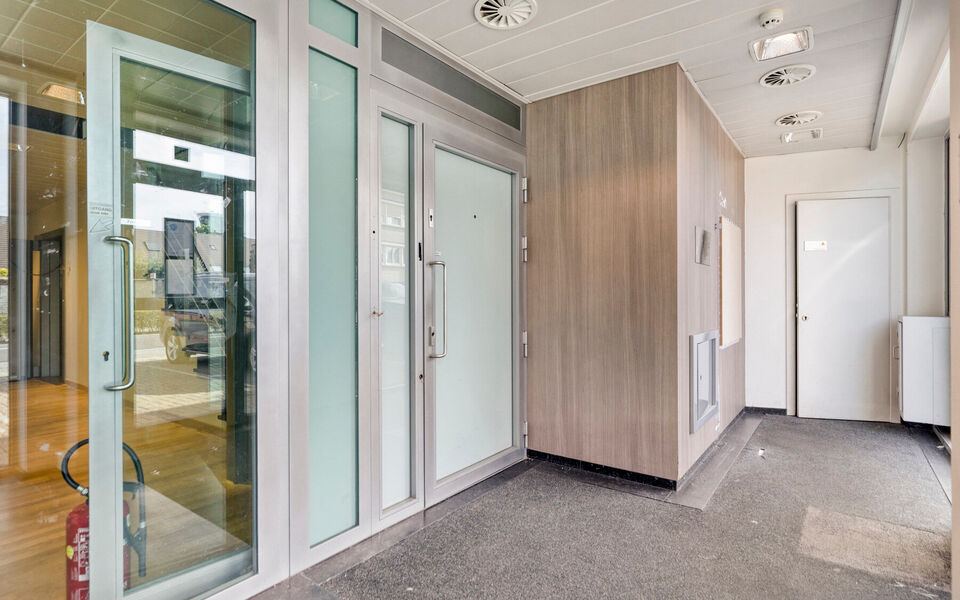 Kantoorgebouw te koop in Steenokkerzeel