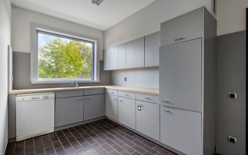 Kantoorgebouw te koop in Steenokkerzeel