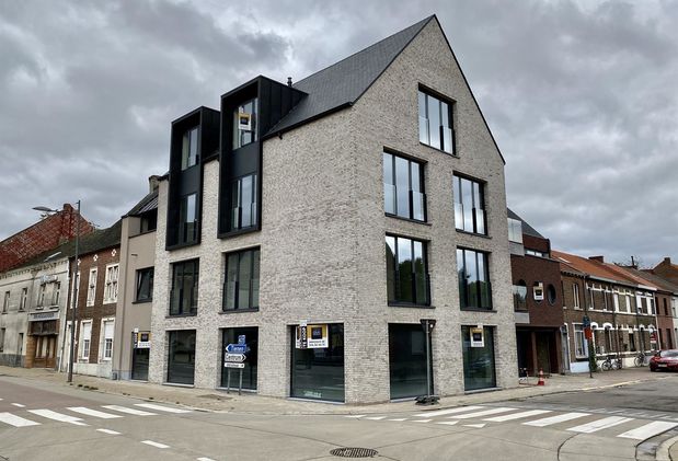 Commercieel gelijkvloers te koop in Hoegaarden
