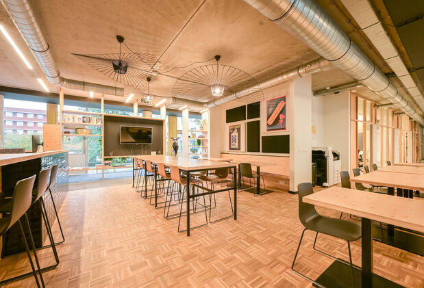 Kantoorgebouw te koop in Wijgmaal